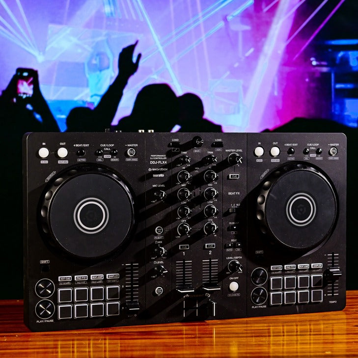 Pioneer DJ Mixer: DDJ-FLX4